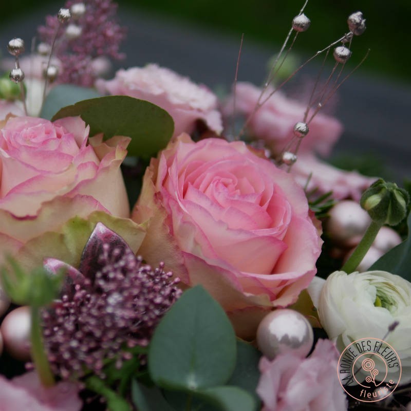 Bonnes fêtes coffret fleuri rose La Ronde des Fleurs