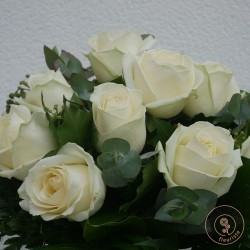 Bouquet de roses blanches avalanche - ronde des fleurs